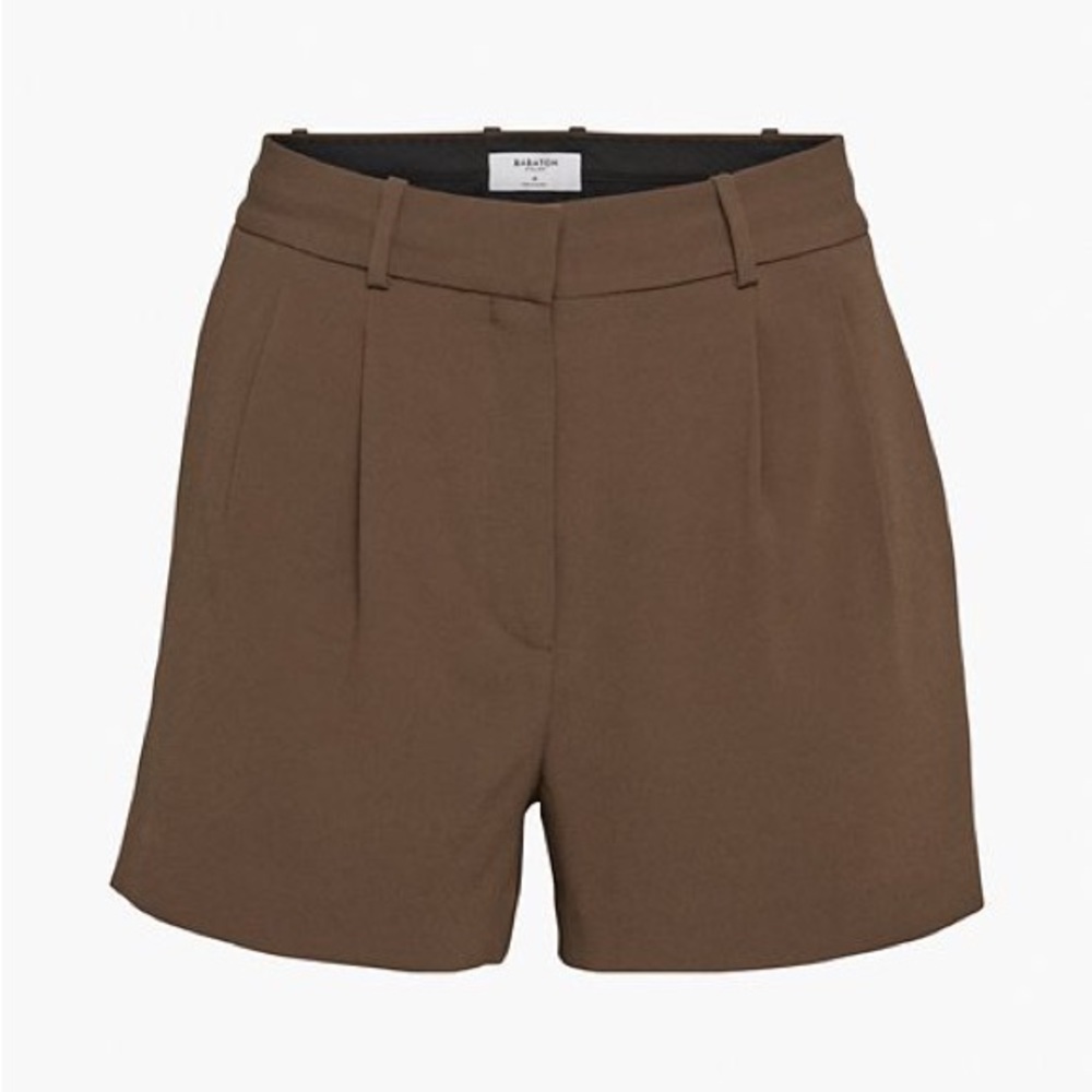 Aritzia Babaton Pleated 3” Short NWT
